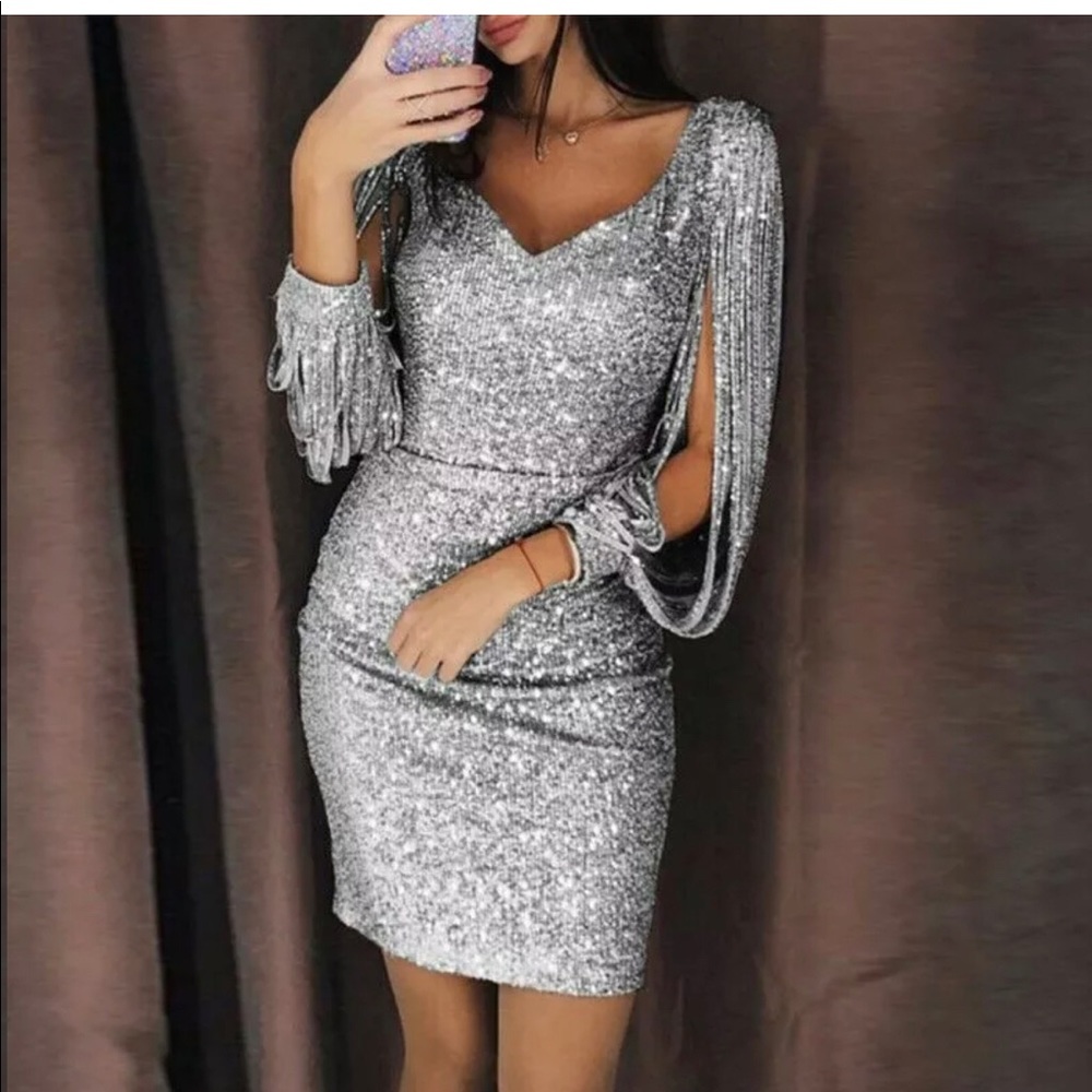 Dress - Picture 2 of 3